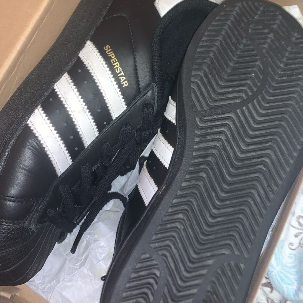 Adidas super stars